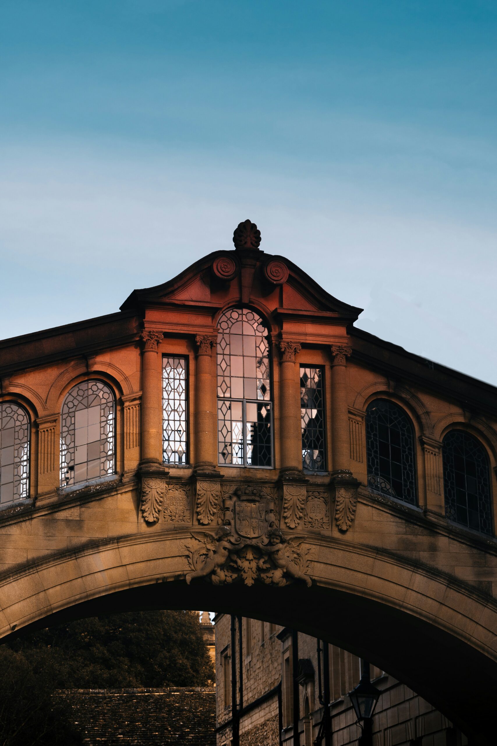 Oxford University establishes AI research initiative – Oxford HAI Lab